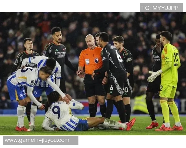 德甲激战阿森纳险胜利物浦帽子戏法引发争议判罚全场沸腾